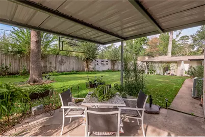 220 Elmwood Street, Huntsville, TX 77320 - Photo 33