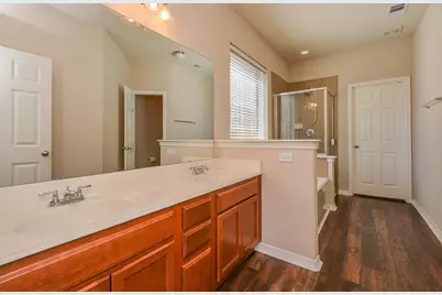 2706 Lakecrest Way Drive, Katy, TX 77493 - Photo 13