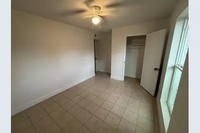 9843 Ribbonwood Street, Houston, TX 77078 - Photo 7