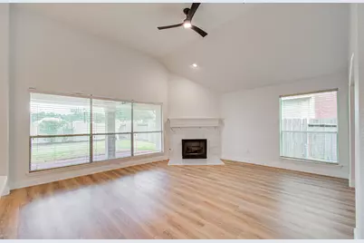 2311 Meadow Briar Drive, Sugar Land, TX 77498 - Photo 9