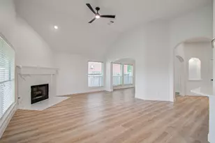 2311 Meadow Briar Dr, Sugar Land, TX 77498 - Photo 11