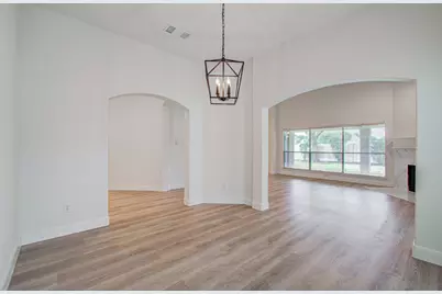2311 Meadow Briar Drive, Sugar Land, TX 77498 - Photo 7