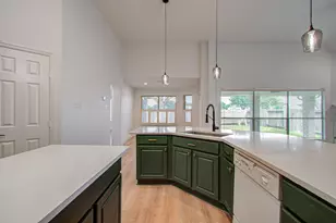 2311 Meadow Briar Dr, Sugar Land, TX 77498 - Photo 13