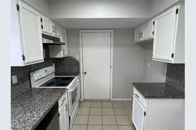 65 Yewleaf Road, The Woodlands, TX 77381 - Photo 7