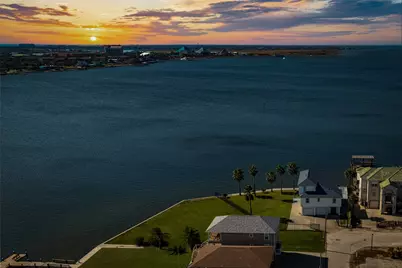 6319 Avenue L, Galveston, TX 77551 - Photo 7