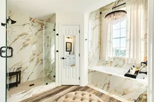 539 Sunset Cir, Tiki Island, TX 77554 - Photo 35