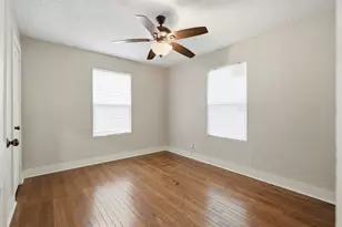 225 19th Ave N, Texas City, TX 77590 - Photo 7