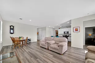 1109 Black Rail St, La Marque, TX 77568 - Photo 9