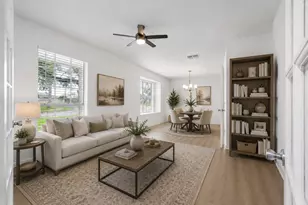 402 Forest Hills Dr, League City, TX 77573 - Photo 5