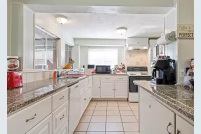 909 Private Road 652, Sargent, TX 77414 - Photo 7