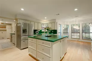 913 Cherry Hills Dr, Huntsville, TX 77340 - Photo 13
