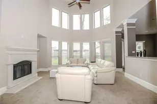 5038 Lockridge Sky Ln, Sugar Land, TX 77479 - Photo 5