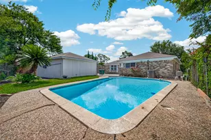 9422 Kristin Dr, Houston, TX 77031 - Photo 1