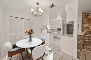 9422 Kristin Dr, Houston, TX 77031 - Photo 5