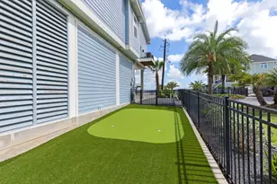 413 Jeanie Lynne Circle, Tiki Island, TX 77554 - Photo 29