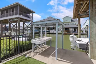 413 Jeanie Lynne Circle, Tiki Island, TX 77554 - Photo 27