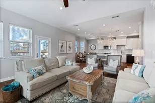 413 Jeanie Lynne Circle, Tiki Island, TX 77554 - Photo 3