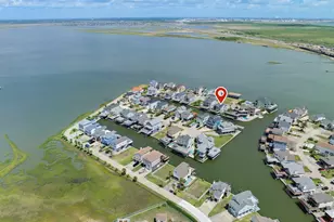 413 Jeanie Lynne Circle, Tiki Island, TX 77554 - Photo 31