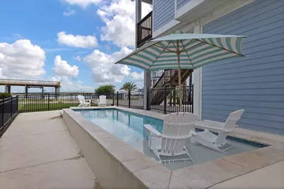 413 Jeanie Lynne Circle, Tiki Island, TX 77554 - Photo 33