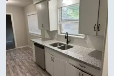 5655 Belneath Street, Houston, TX 77033 - Photo 5