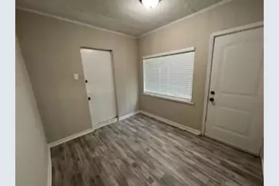 5655 Belneath Street, Houston, TX 77033 - Photo 7