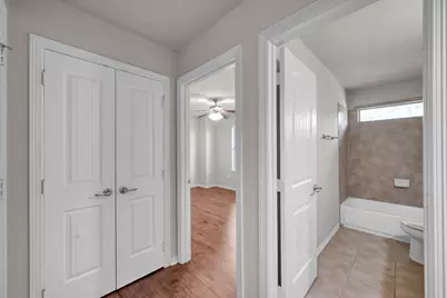 130 April Cove, Conroe, TX 77356 - Photo 29