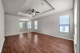 130 April Cove, Conroe, TX 77356 - Photo 5