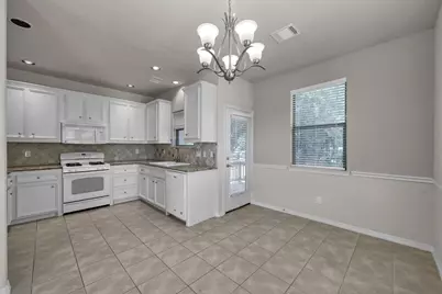 130 April Cove, Conroe, TX 77356 - Photo 9