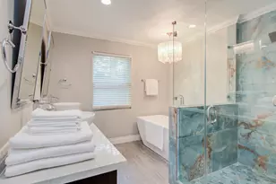 5902 Hummingbird St, Houston, TX 77096 - Photo 15