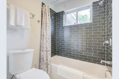 5902 Hummingbird Street, Houston, TX 77096 - Photo 19