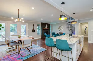 5902 Hummingbird St, Houston, TX 77096 - Photo 9