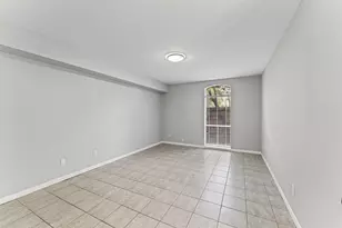 4627 Wild Indigo St, Houston, TX 77027 - Photo 11