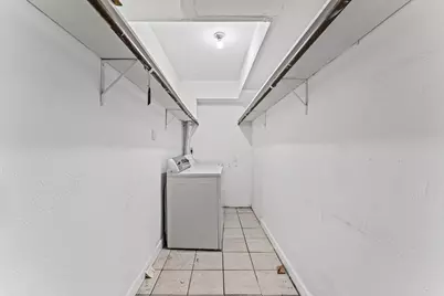 4627 Wild Indigo Street #591, Houston, TX 77027 - Photo 9