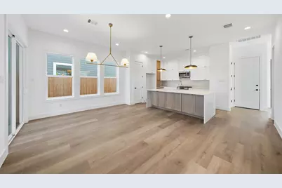 2036 Thonig Road, Houston, TX 77055 - Photo 13