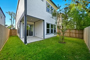 2036 Thonig Rd, Houston, TX 77055 - Photo 33