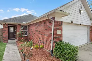 8918 Blue Cedar Ln, Humble, TX 77338 - Photo 3