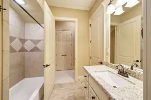 18 Rugged Lark Cir, Tomball, TX 77377 - Photo 37