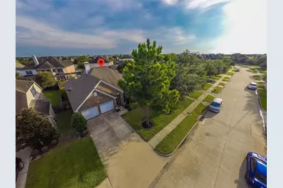 8847 Distant Woods Drive, Houston, TX 77095 - Photo 3