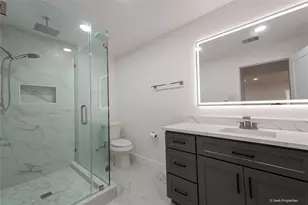 7942 Hammerly Blvd, Houston, TX 77055 - Photo 17