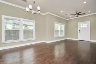 318 Ennis St, Houston, TX 77003 - Photo 7