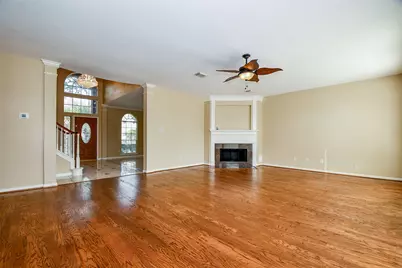 12307 S Shadow Cove Drive, Houston, TX 77082 - Photo 9