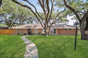7702 Nairn St, Houston, TX 77074 - Photo 1