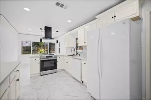 7702 Nairn St, Houston, TX 77074 - Photo 19