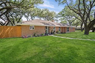 7702 Nairn St, Houston, TX 77074 - Photo 3