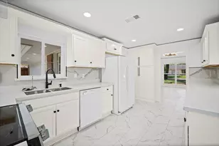 7702 Nairn St, Houston, TX 77074 - Photo 21