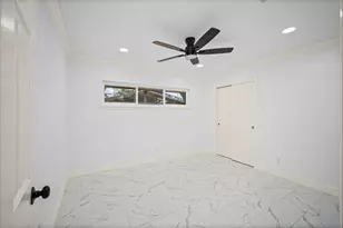 7702 Nairn St, Houston, TX 77074 - Photo 37