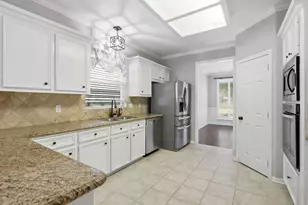 814 Royal Adelade Dr, College Station, TX 77845 - Photo 11