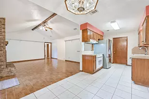 2012 Scott St, La Marque, TX 77568 - Photo 13