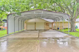 2012 Scott St, La Marque, TX 77568 - Photo 3