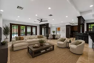 10007 Cedar Creek Dr, Houston, TX 77042 - Photo 9
